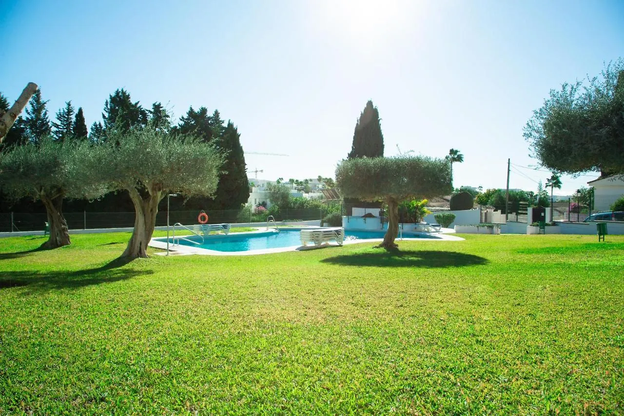 Apartment Beautiful Spacious Two Bed Facing The Ocean! Marbella